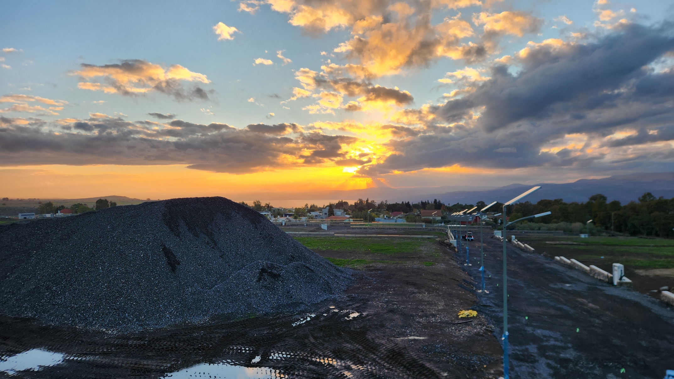 Solar lighting installation